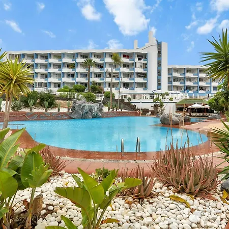 Floor Studio, Pools, Fast Internet, Parking