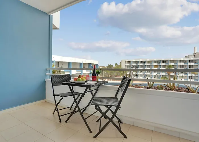 Floor Studio, Pools, Fast Internet, Parking Apartment San Miguel de Abona