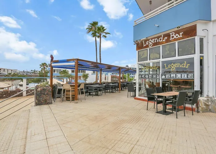 Floor Studio, Pools, Fast Internet, Parking Apartment *