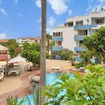 Floor Studio, Pools, Fast Internet, Parking *