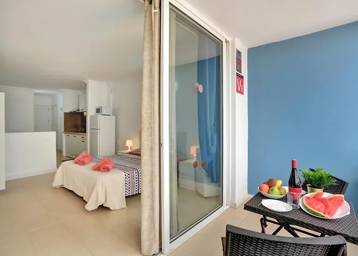 Floor Studio, Pools, Fast Internet, Parking Appartement