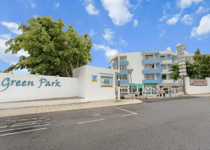 Floor Studio, Pools, Fast Internet, Parking Appartement